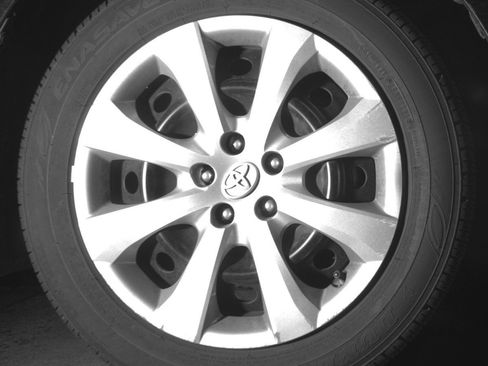 Used 2025 Toyota Corolla LE FWD image 13