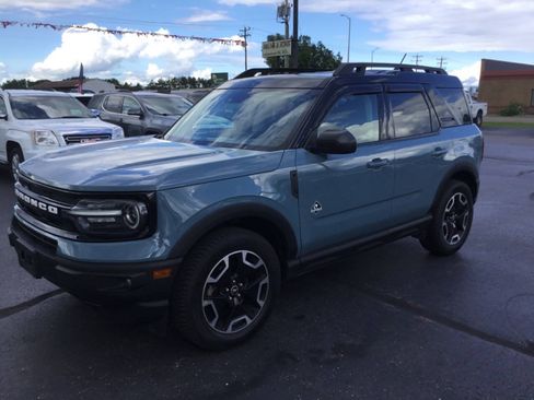 Used 2022 Ford Bronco Sport Outer Banks w/ Tech Package AWD/4WD image 1