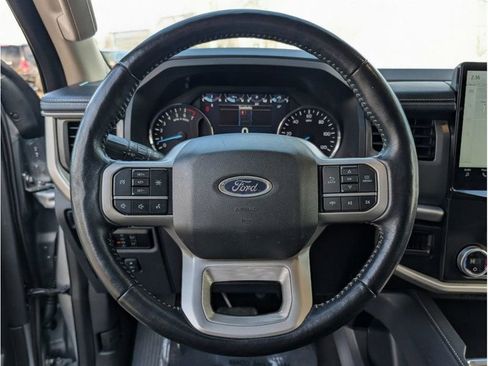 Used 2024 Ford Expedition Max XLT AWD/4WD image 19