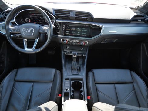 Used 2023 Audi Q3 2.0T Premium Plus w/ Premium Plus Package image 10