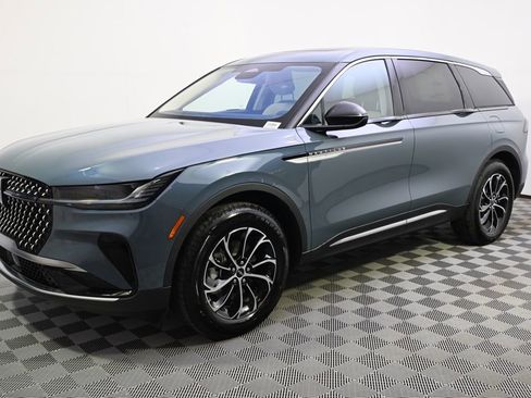 New 2026 Lincoln Nautilus Premier w/ Equipment Group 102A image 2