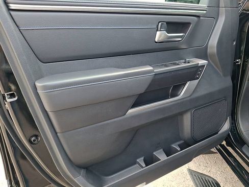 Used 2024 Toyota Sequoia Platinum AWD/4WD image 14