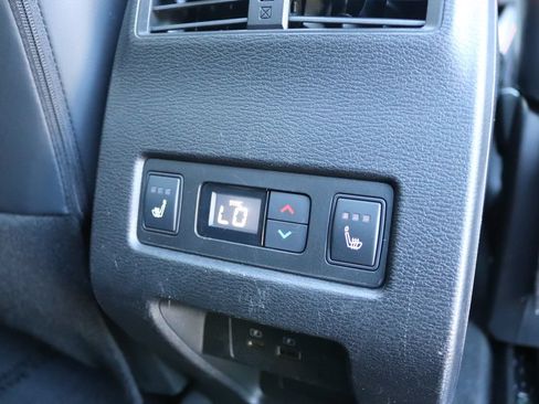 Used 2022 Mitsubishi Outlander SEL AWD/4WD image 8
