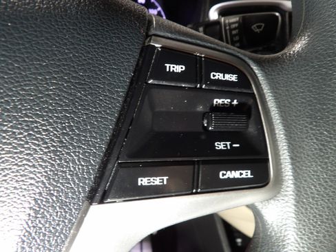 Used 2022 Hyundai Accent SEL FWD image 17