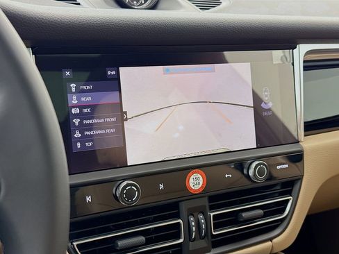 New 2026 Porsche Macan image 20