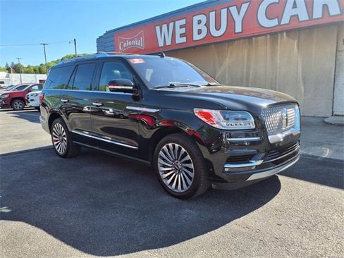 Used 2019 Lincoln Navigator Reserve image 2