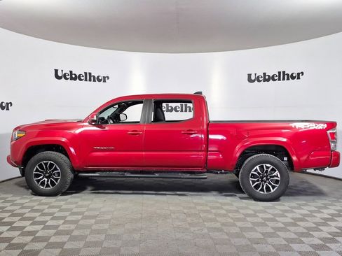 Used 2022 Toyota Tacoma TRD Sport image 4