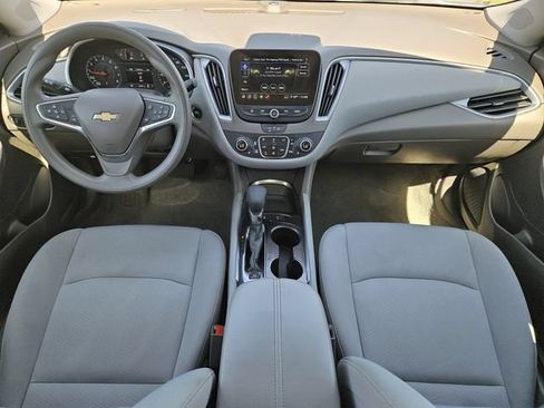 Used 2025 Chevrolet Malibu LT FWD image 26