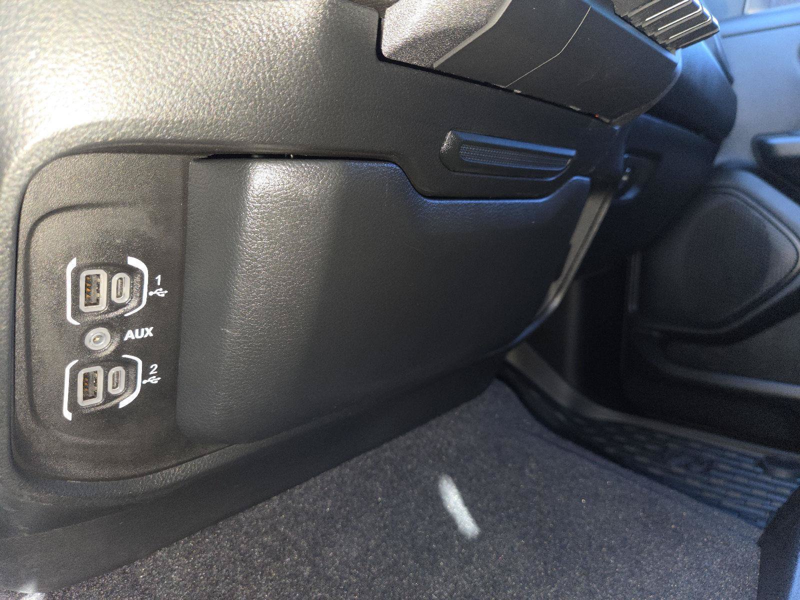 Used 2025 RAM 1500 Warlock AWD/4WD image 21