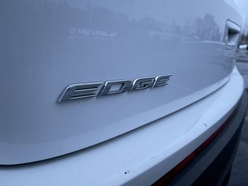 Used 2018 Ford Edge SEL w/ Ford Safe & Smart Package image 31