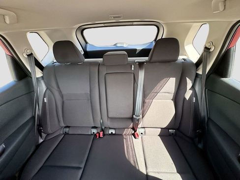 Used 2025 Nissan Rogue S FWD image 30