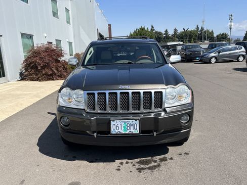 Used 2006 Jeep Grand Cherokee Overland AWD/4WD image 8