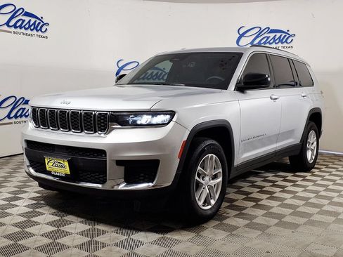 Used 2025 Jeep Grand Cherokee L Laredo RWD image 5