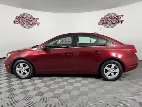 Used 2016 Chevrolet Cruze LT image 4