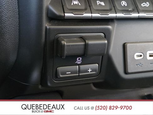 Used 2020 GMC Sierra 1500 SLT w/ SLT Premium Plus Package AWD/4WD image 25