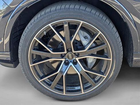 Used 2025 Audi Q7 3.0T Premium Plus w/ Premium Plus Package image 10