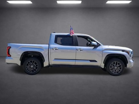Used 2024 Toyota Tundra Platinum AWD/4WD image 3