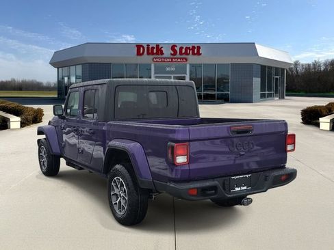 New 2026 Jeep Gladiator Sport AWD/4WD image 3