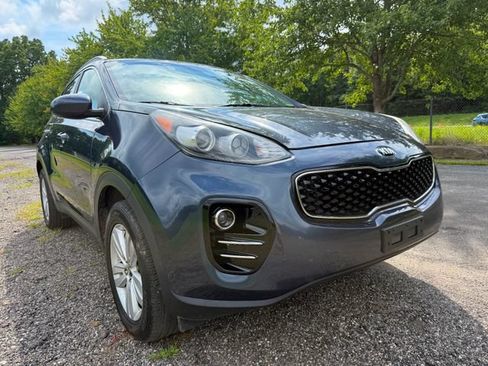 Used 2018 Kia Sportage LX w/ LX Popular Package AWD/4WD image 6