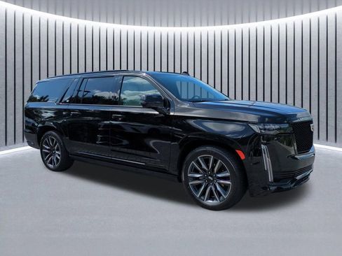 Used 2021 Cadillac Escalade ESV Sport w/ Driver Assist Tech Package image 3