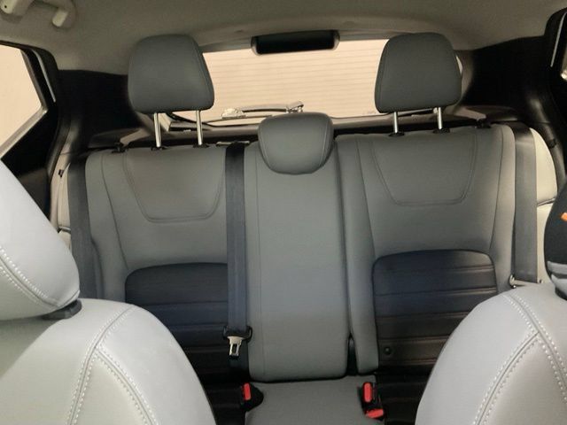Used 2023 Nissan Kicks SR w/ SR Premium Package FWD image 20