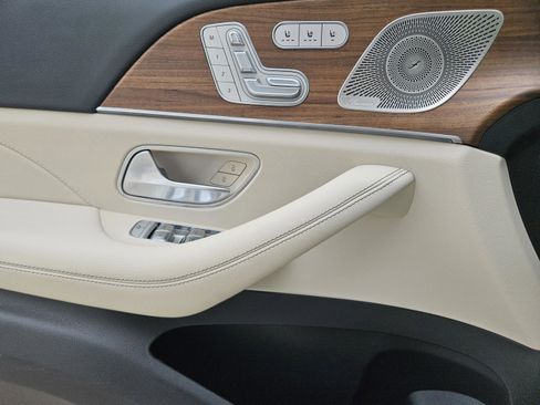 Certified 2026 Mercedes-Benz GLE 450 4MATIC image 15