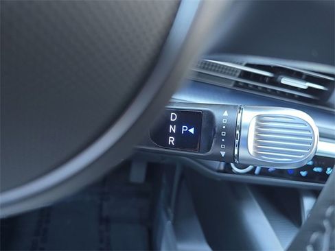 New 2025 Hyundai Ioniq 6 SE image 20