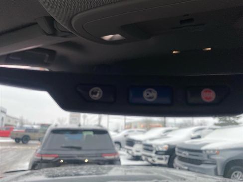 Used 2018 GMC Sierra 2500 SLT w/ Snow Plow Prep Package image 13