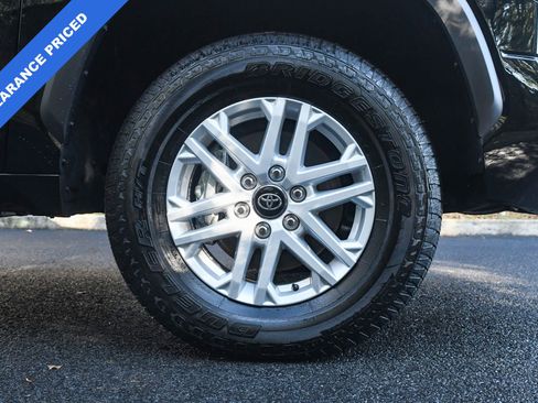 Used 2025 Toyota Tundra SR5 image 33