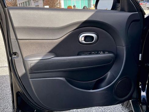 Used 2016 Kia Soul image 20