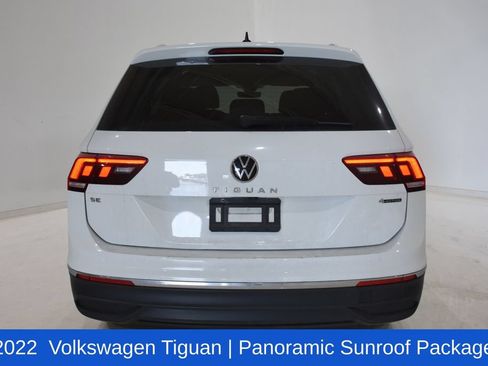 Used 2022 Volkswagen Tiguan SE w/ Panoramic Sunroof Package AWD/4WD image 5