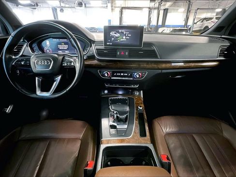 Used 2018 Audi Q5 2.0T Premium Plus w/ Premium Plus Package AWD/4WD image 22
