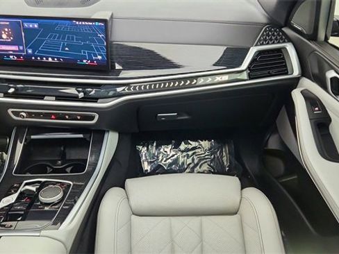 Used 2024 BMW X5 sDrive40i w/ M Sport Package image 38