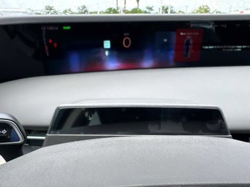 New 2025 Lincoln Nautilus Premier w/ Equipment Group 102A image 29