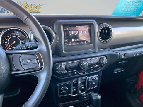Used 2023 Jeep Wrangler Unlimited Sport AWD/4WD image 9