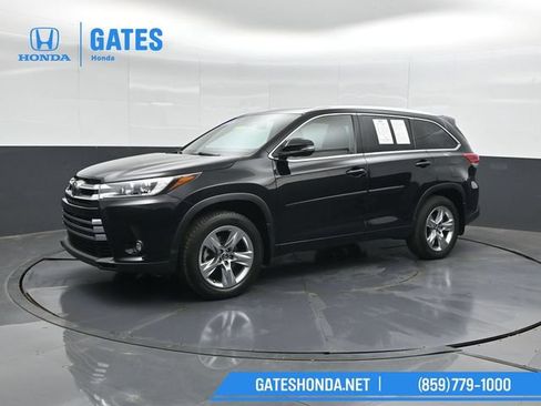 Used 2019 Toyota Highlander Limited AWD/4WD image 6
