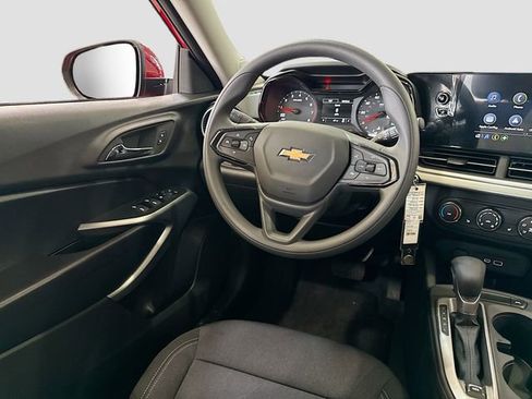 New 2026 Chevrolet Trax LS w/ LS Convenience Package FWD image 23