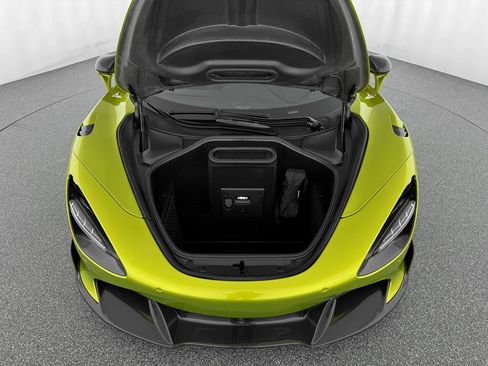 Used 2022 McLaren 720S Performance image 32