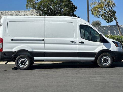 New 2026 Ford Transit 250 148 Medium Roof w/ Load Area Protection Package image 3