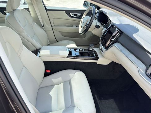 Used 2024 Volvo S60 T8 Plus w/ Climate Package image 30