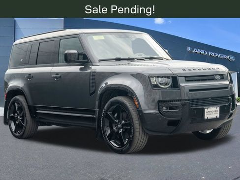 Certified 2024 Land Rover Defender 110 X-Dynamic SE AWD/4WD image 3