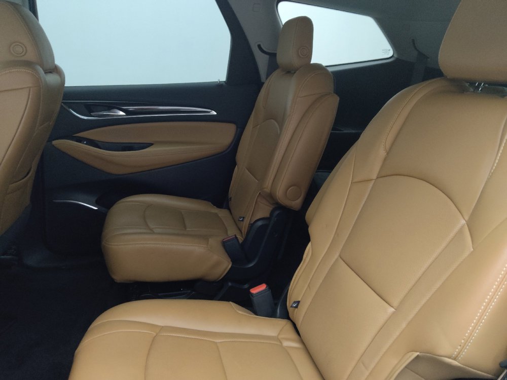Used 2018 Buick Enclave Essence AWD/4WD image 18