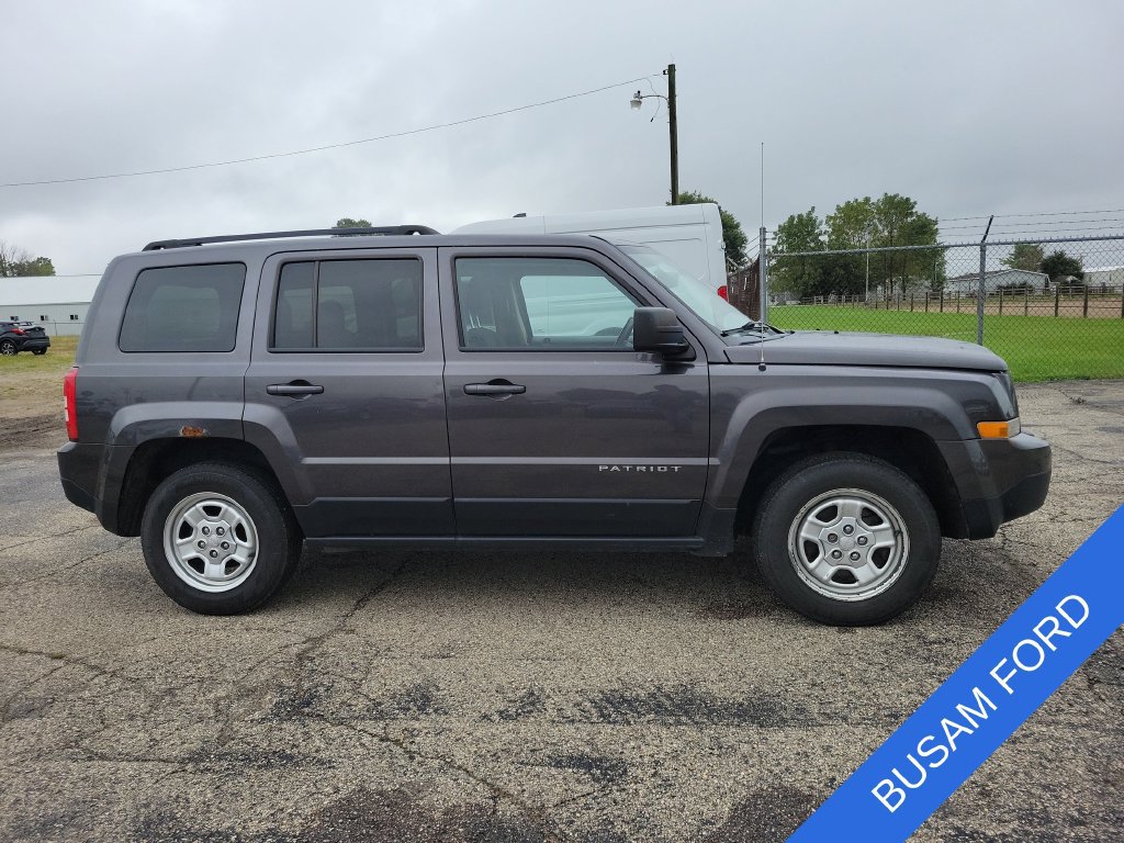 Used 2016 Jeep Patriot Sport w/ Power Value Group AWD/4WD image 30