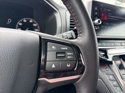 Used 2025 Honda Odyssey Sport-L image 19