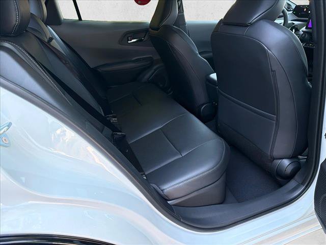 New 2027 Toyota Prius Limited w/ Limited Premium Package FWD image 15