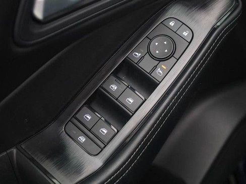 Used 2025 Nissan Rogue SV FWD image 11