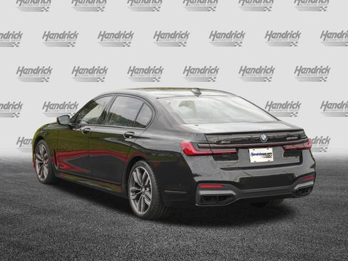 Certified 2022 BMW M760i xDrive w/ Luxury Rear Seating Package image 7