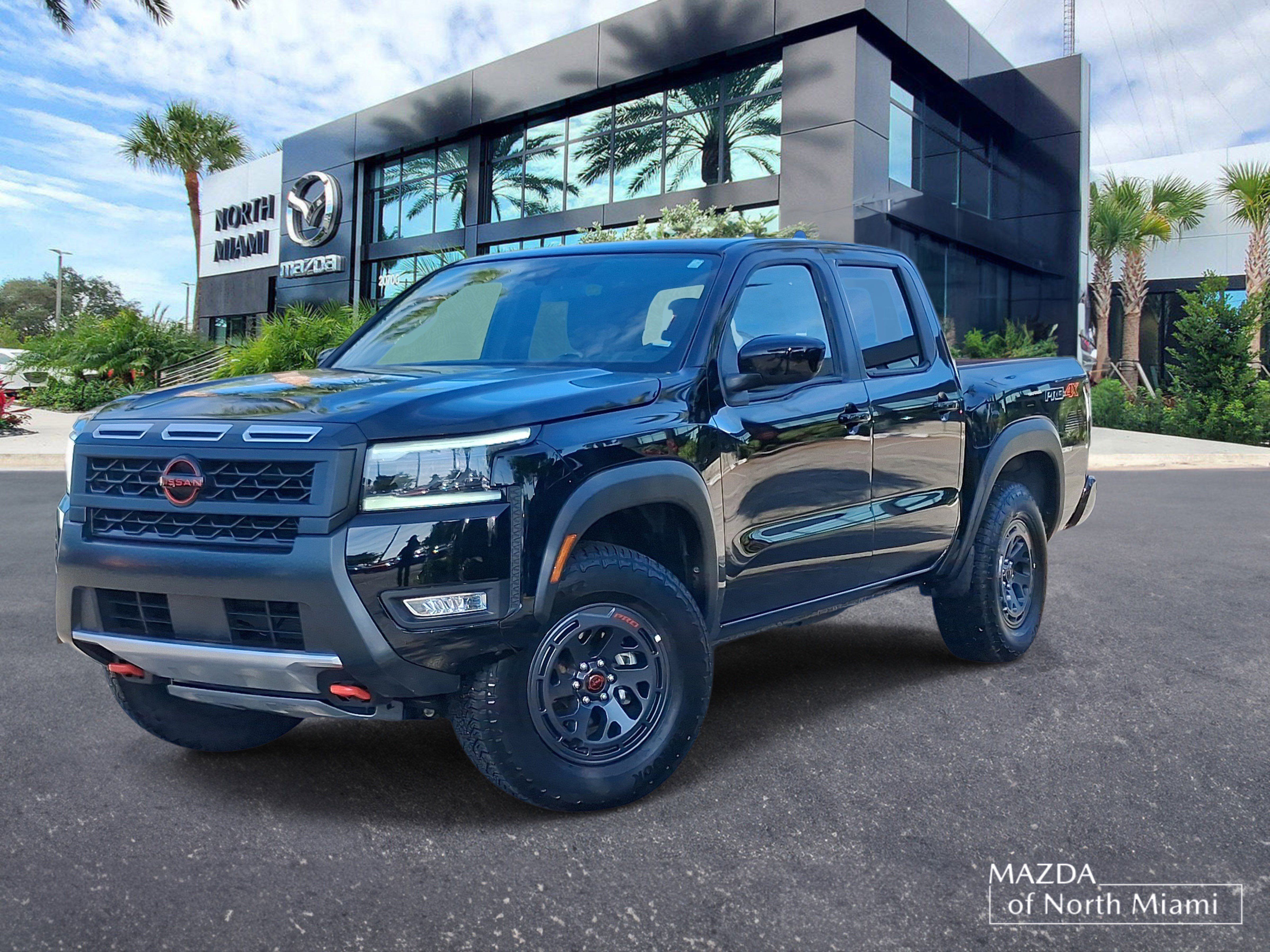 Used 2026 Nissan Frontier PRO-4X AWD/4WD image 1