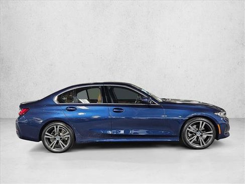 Used 2024 BMW 330i Sedan w/ Premium Package RWD image 4