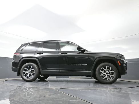 New 2025 Jeep Grand Cherokee Limited w/ Trailer Tow Package image 43